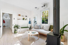 A Designer Terrace House by Edinburgh Gardens